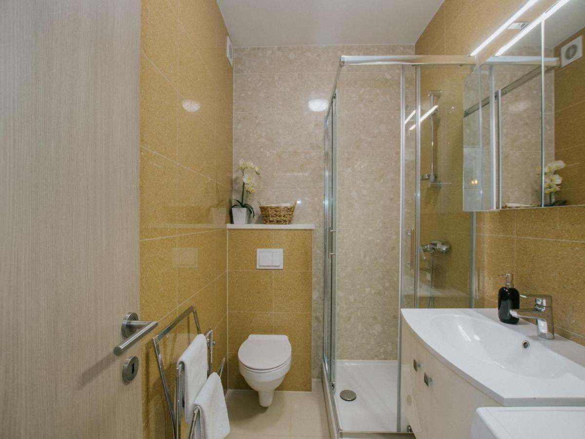 טרוגיר Luxury Apartment Di מראה חיצוני תמונה
