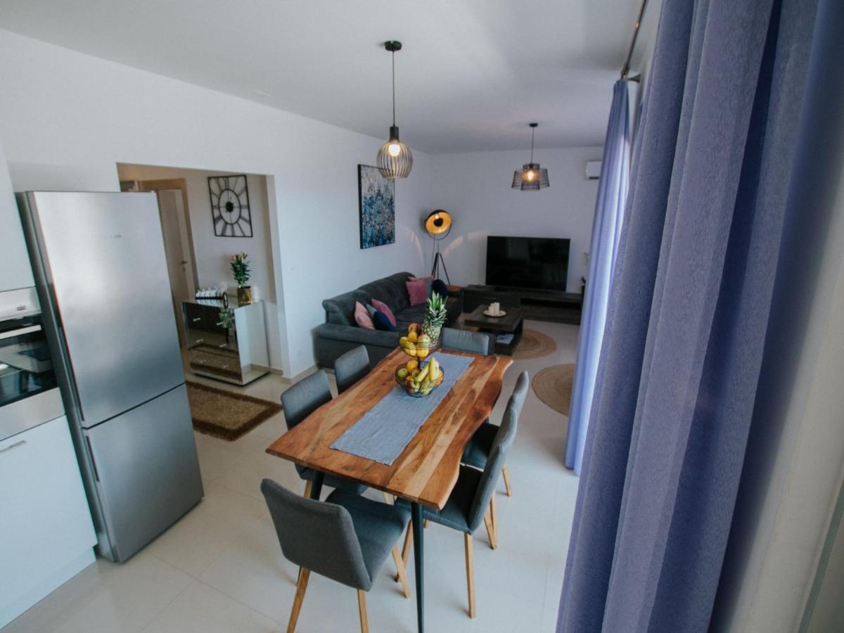טרוגיר Luxury Apartment Di מראה חיצוני תמונה