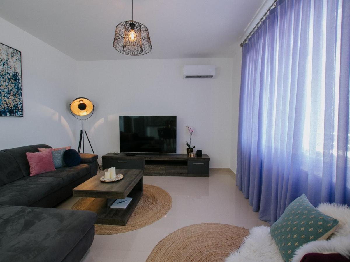 טרוגיר Luxury Apartment Di מראה חיצוני תמונה